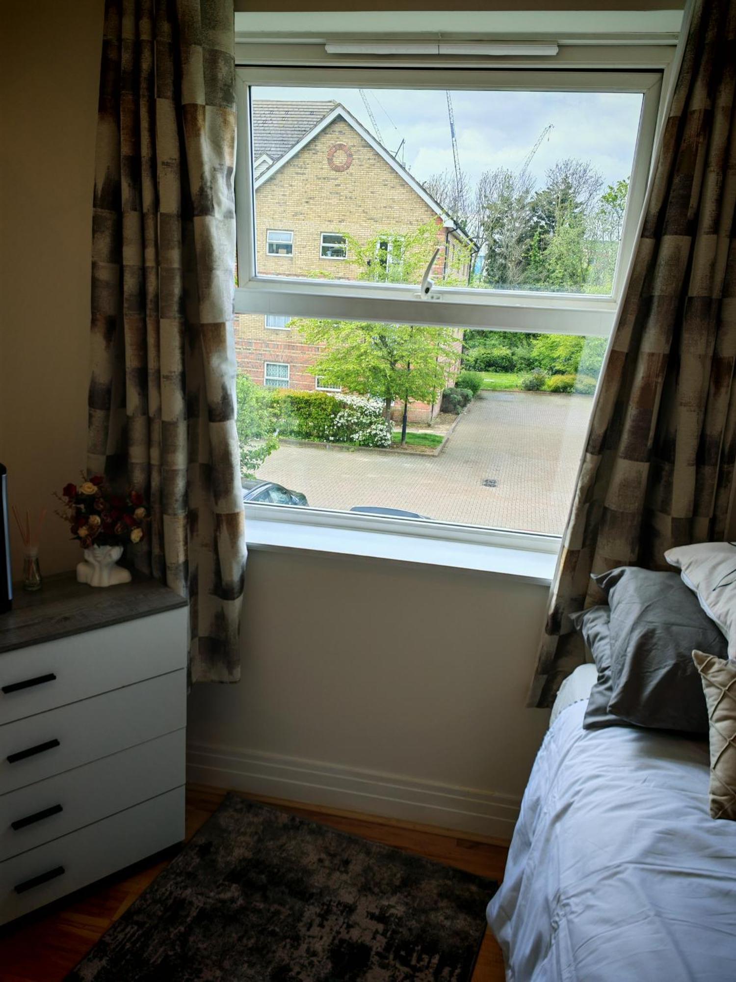 Spacious & Cosy Double And Single Bedrooms Close To Hendon & Colindale Tube Stations Extérieur photo